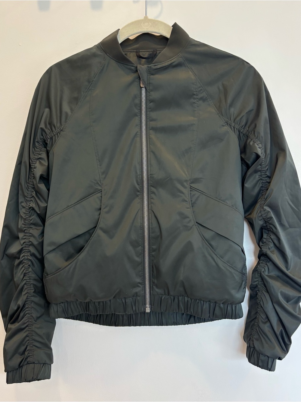 LULULEMON Black Zip Up Jacket, Size 2, Great Condition
